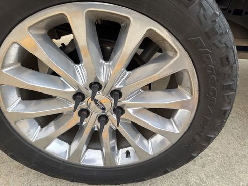 Used 2019 Ford F150 Limited image 29