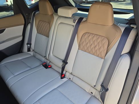 New 2026 Nissan Murano Platinum image 14