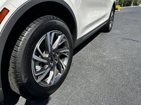 Certified 2024 Lincoln Corsair AWD w/ Equipment Group 101A image 12