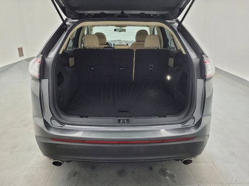 Used 2016 Ford Edge SE image 29