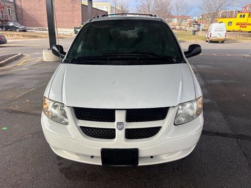 Used 2004 Dodge Grand Caravan SE w/ Popular Equipment Group image 3