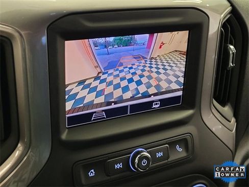 Used 2025 Chevrolet Silverado 2500 Custom w/ Custom Value Package image 20