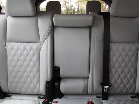 Used 2023 Mitsubishi Outlander SEL AWD/4WD image 60
