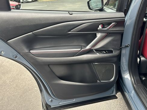Certified 2023 MAZDA CX-9 Carbon Edition image 18