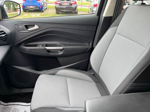 Used 2017 Ford Escape SE FWD image 22