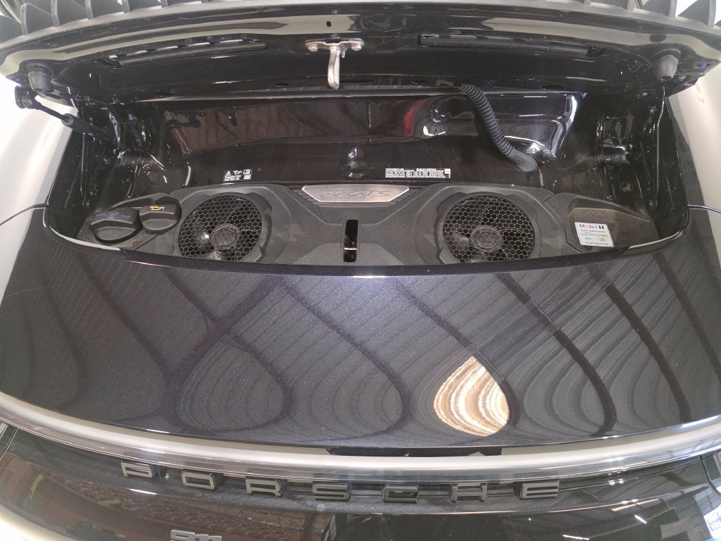 Certified 2024 Porsche 911 Carrera 4 GTS AWD/4WD image 13