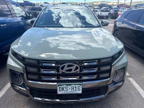 Used 2025 Hyundai Santa Cruz Limited AWD/4WD image 2