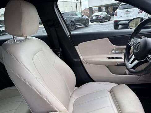 Used 2019 Mercedes-Benz A 220 4MATIC image 11