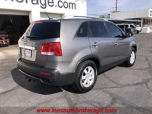 Used 2012 Kia Sorento LX w/ V6 Convenience Pkg FWD image 8