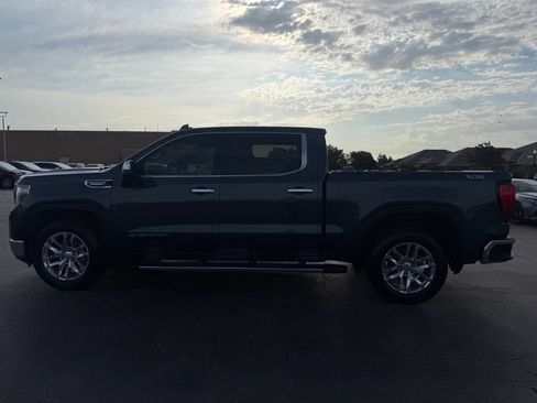 Used 2021 GMC Sierra 1500 SLT AWD/4WD image 17