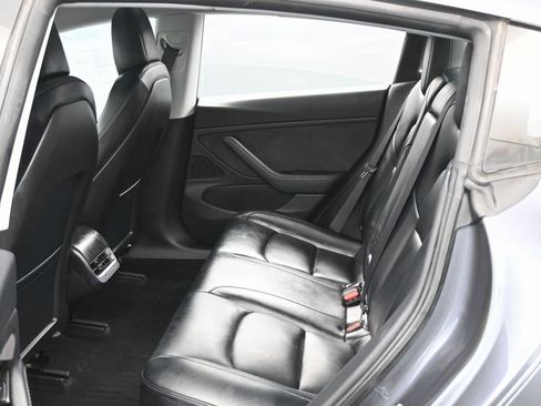 Used 2018 Tesla Model 3 Long Range image 36