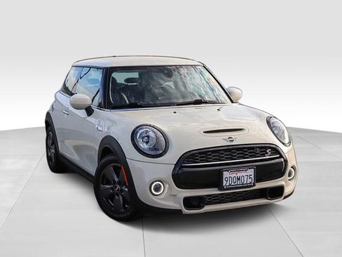 Used 2021 MINI Cooper S FWD image 2