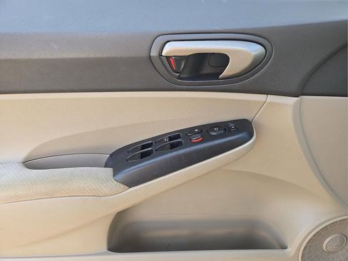 Used 2011 Honda Civic LX image 18