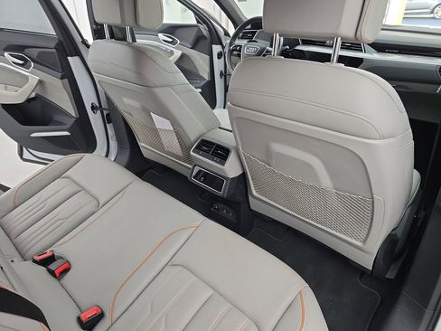 Used 2023 Audi e-tron Chronos w/ Chronos Package image 22