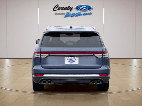 Used 2021 Lincoln Aviator Reserve w/ Equipment Group 201A image 11