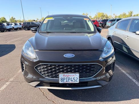 Used 2021 Ford Escape SE FWD image 3