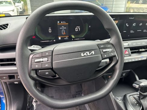 Used 2026 Kia K4 FWD image 24