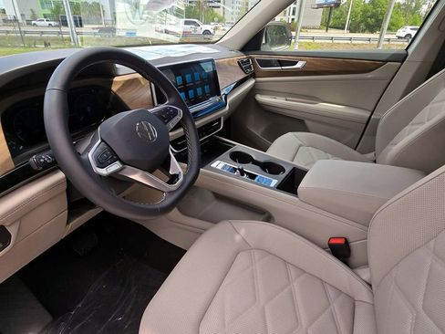 New 2026 Volkswagen Atlas SE FWD image 16