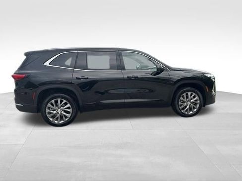 Used 2025 Buick Enclave Preferred AWD/4WD image 8