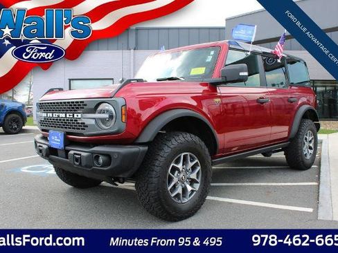 Certified 2025 Ford Bronco Badlands image 1