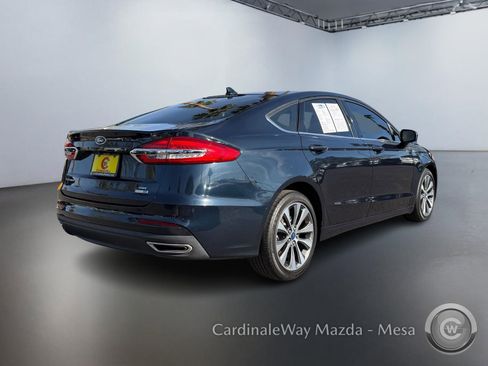 Used 2020 Ford Fusion SE image 4