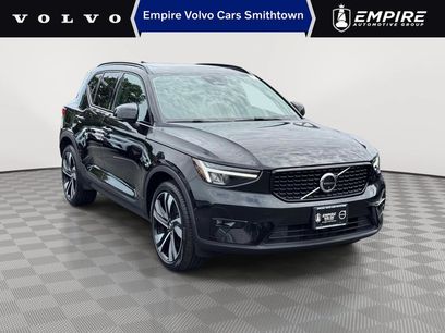 Used 2024 Volvo XC40 B5 Plus w/ Protection Package Premier
