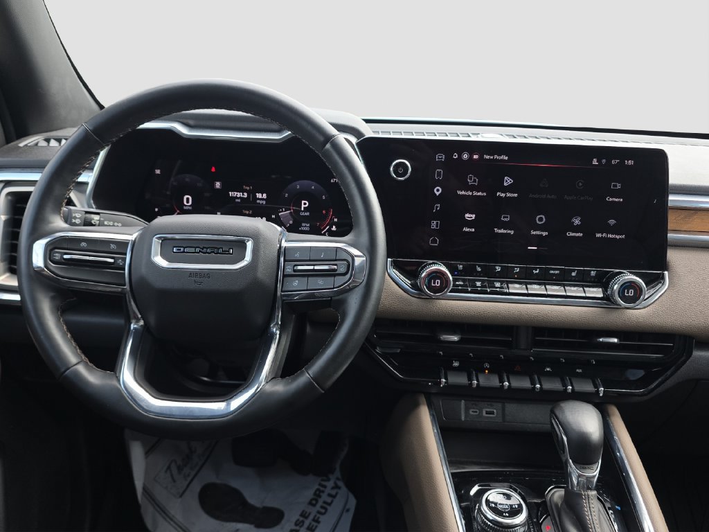 Used 2024 GMC Canyon Denali AWD/4WD image 13