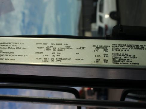 Used 2019 Ford E-450 and Econoline 450 Super Duty image 40