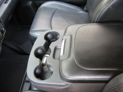 Used 2015 RAM 2500 Laramie w/ Protection Group image 28