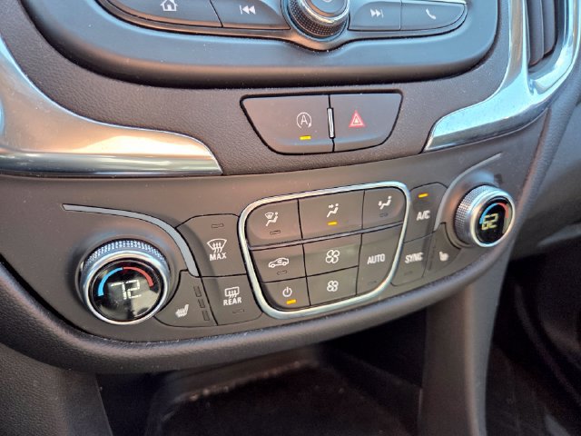 Used 2024 Chevrolet Equinox LT w/ LPO, Floor Liner Package FWD image 15
