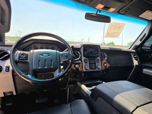 Used 2015 Ford F250 Lariat w/ Lariat Ultimate Package image 13