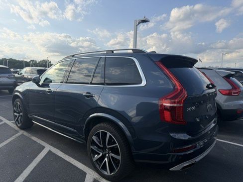 Used 2019 Volvo XC90 T6 Momentum w/ Protection Package AWD/4WD image 4