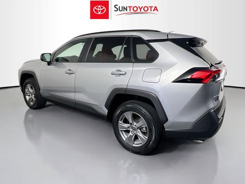 Used 2025 Toyota RAV4 LE AWD/4WD image 6