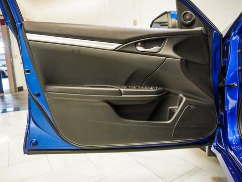 Used 2019 Honda Civic Sport image 7