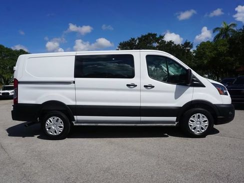 Used 2025 Ford Transit 250 Low Roof w/ Exterior Upgrade Package RWD image 15