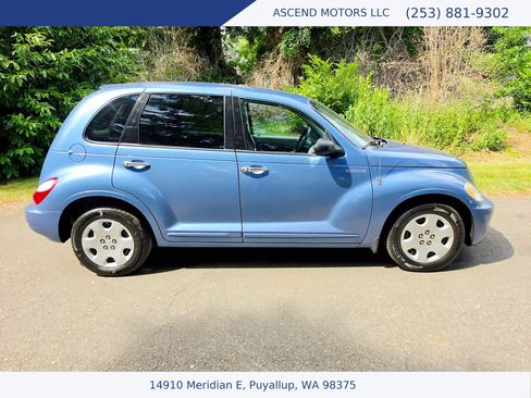 Used 2006 Chrysler PT Cruiser Touring FWD image 6