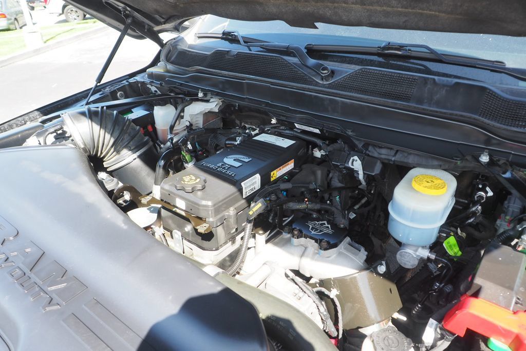 Used 2022 RAM 2500 Limited AWD/4WD image 11