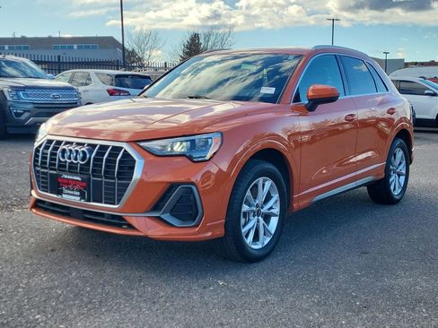 Used 2022 Audi Q3 2.0T Premium w/ Convenience Package AWD/4WD image 8