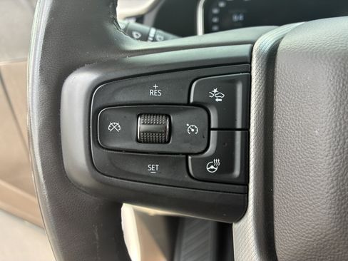 Used 2024 GMC Sierra 3500 Denali w/ Technology Package AWD/4WD image 29