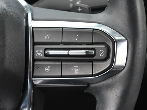 Used 2025 GMC Terrain Elevation w/ Elevation Premium Package AWD/4WD image 19