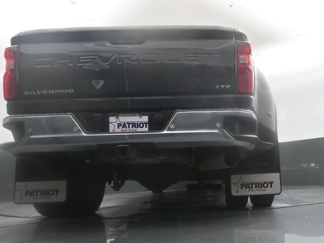 Used 2024 Chevrolet Silverado 3500 LTZ w/ LTZ Plus Package AWD/4WD image 42