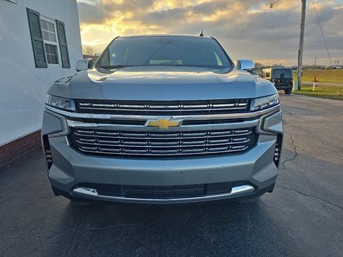 Used 2024 Chevrolet Suburban Premier image 10