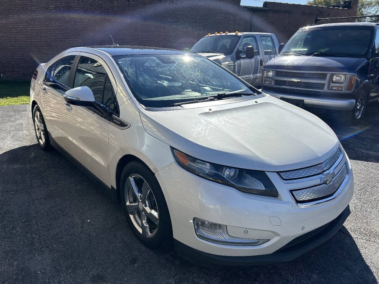 Used 2012 Chevrolet Volt Premium w/ Premium Trim Package FWD image 5