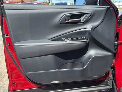 New 2026 Toyota Crown Platinum image 8