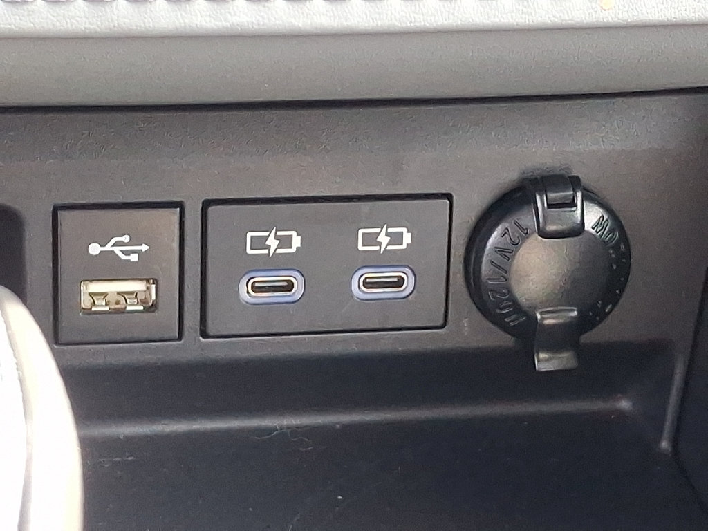 Certified 2022 Toyota Highlander Limited AWD/4WD image 26