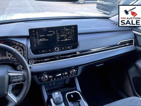 Used 2025 Mitsubishi Outlander SE AWD/4WD image 6