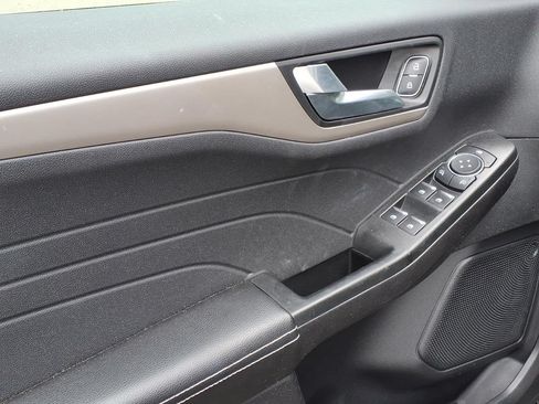 Certified 2022 Ford Escape SEL AWD/4WD image 5