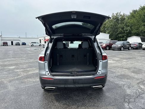 Used 2024 Buick Enclave Essence w/ Experience Buick Package AWD/4WD image 22