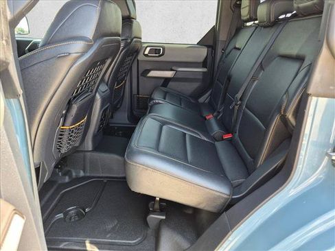 Used 2022 Ford Bronco Badlands w/ Sasquatch Package AWD/4WD image 18