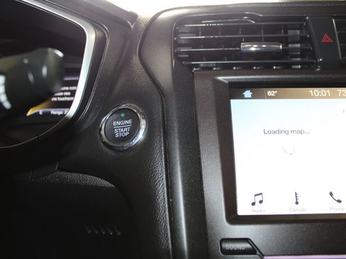 Used 2017 Ford Fusion Energi Titanium FWD image 26